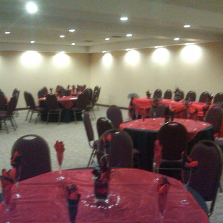 Days Inn By Wyndham Brampton Bagian luar foto